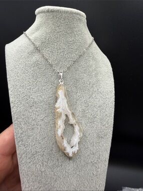 Druzy Agate Pendant Necklace